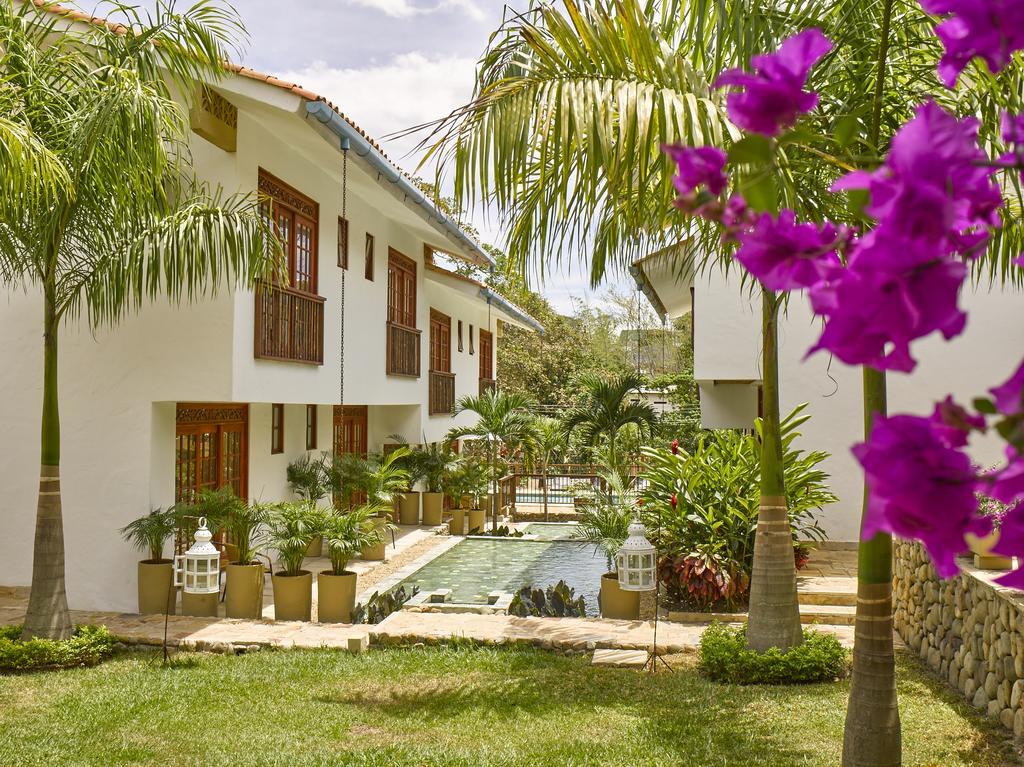 Lombok Hotel & Spa Antes Hotel Casablanca Guaduas Exteriör bild