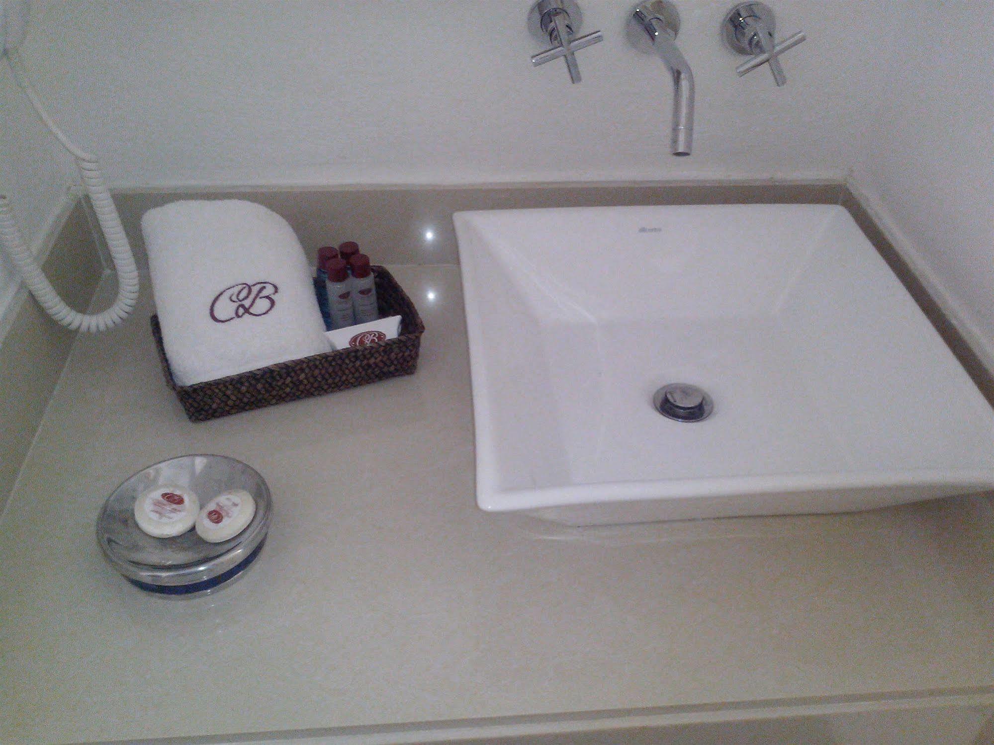 Lombok Hotel & Spa Antes Hotel Casablanca Guaduas Exteriör bild