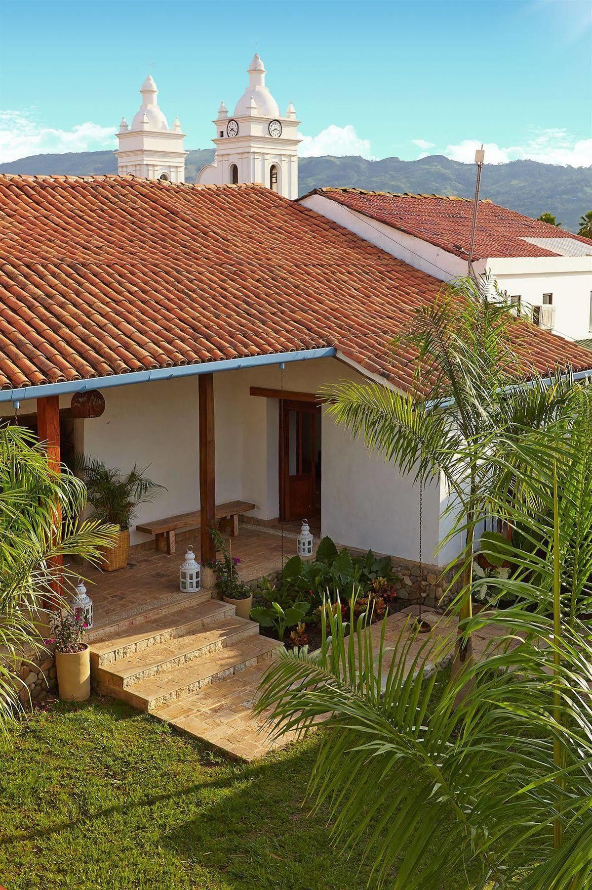 Lombok Hotel & Spa Antes Hotel Casablanca Guaduas Exteriör bild