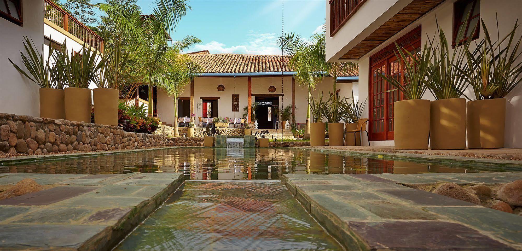 Lombok Hotel & Spa Antes Hotel Casablanca Guaduas Exteriör bild